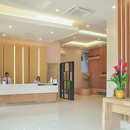 Hotel Mutiara RedPartner Padangsidimpuan Exterior foto