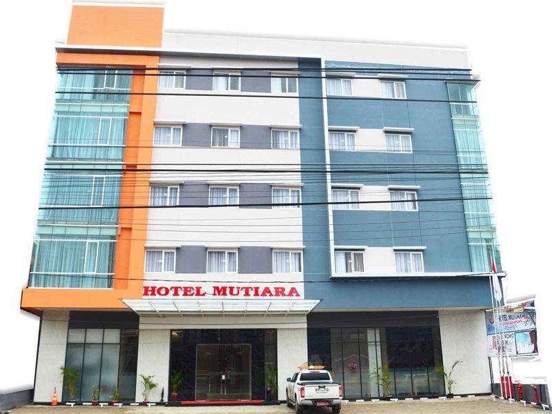 Hotel Mutiara RedPartner Padangsidimpuan Exterior foto