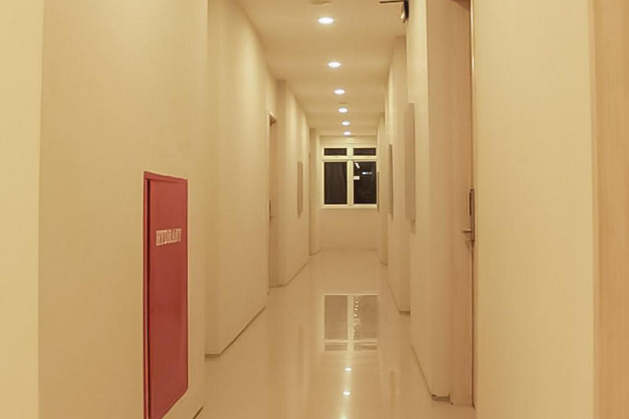 Hotel Mutiara RedPartner Padangsidimpuan Exterior foto