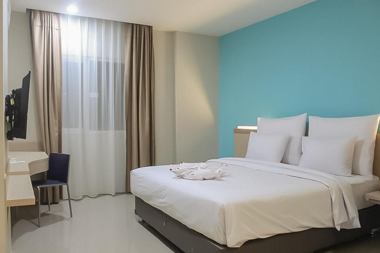Hotel Mutiara RedPartner Padangsidimpuan Exterior foto